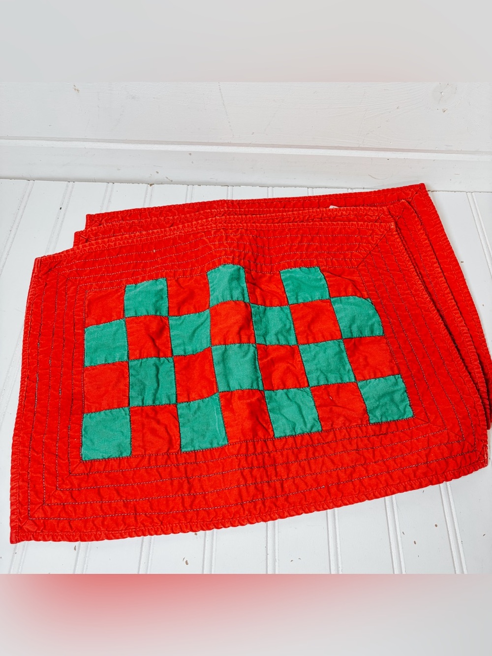 Vintage Quilted Christmas Placemats Green Red | Set of 4